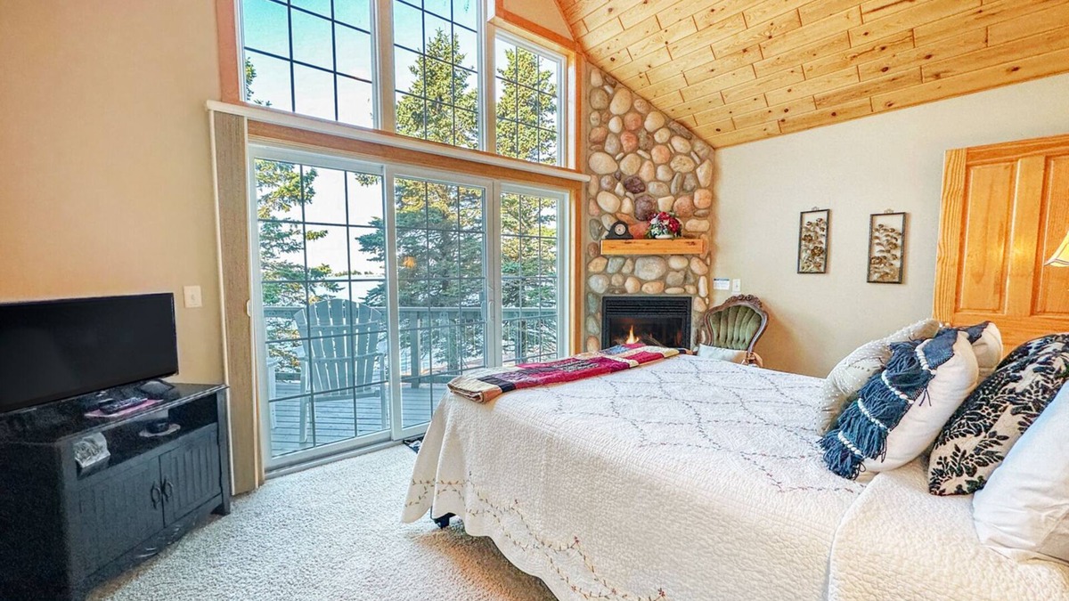 Grand Marais House | Cobblestone Cove Villa 4 - Lake Superior - Grand Marais, MN