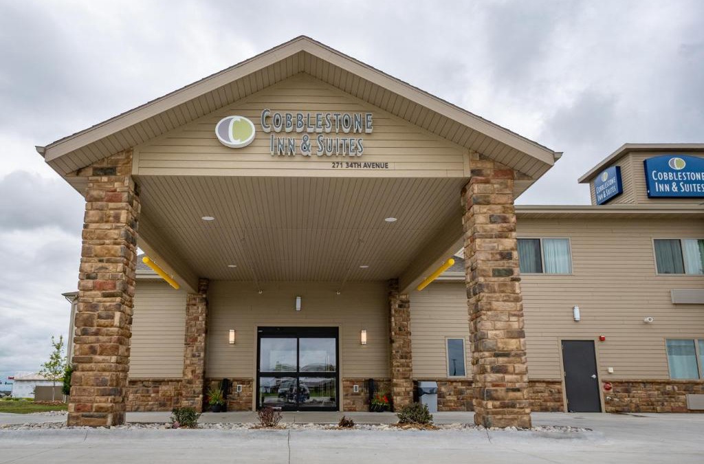 Allendorf Hotel | Cobblestone Hotel & Suites-Sheldon