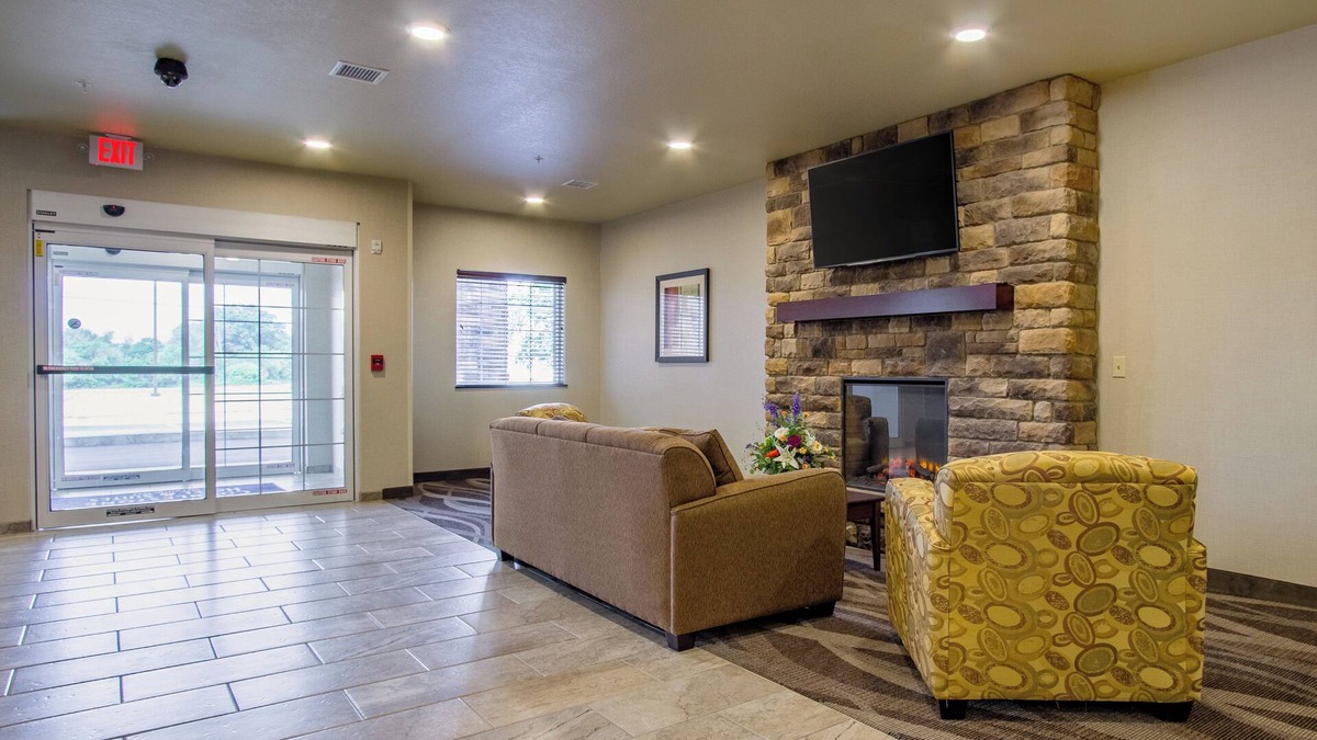 Orrville Hotel | Cobblestone Hotel & Suites - Orrville