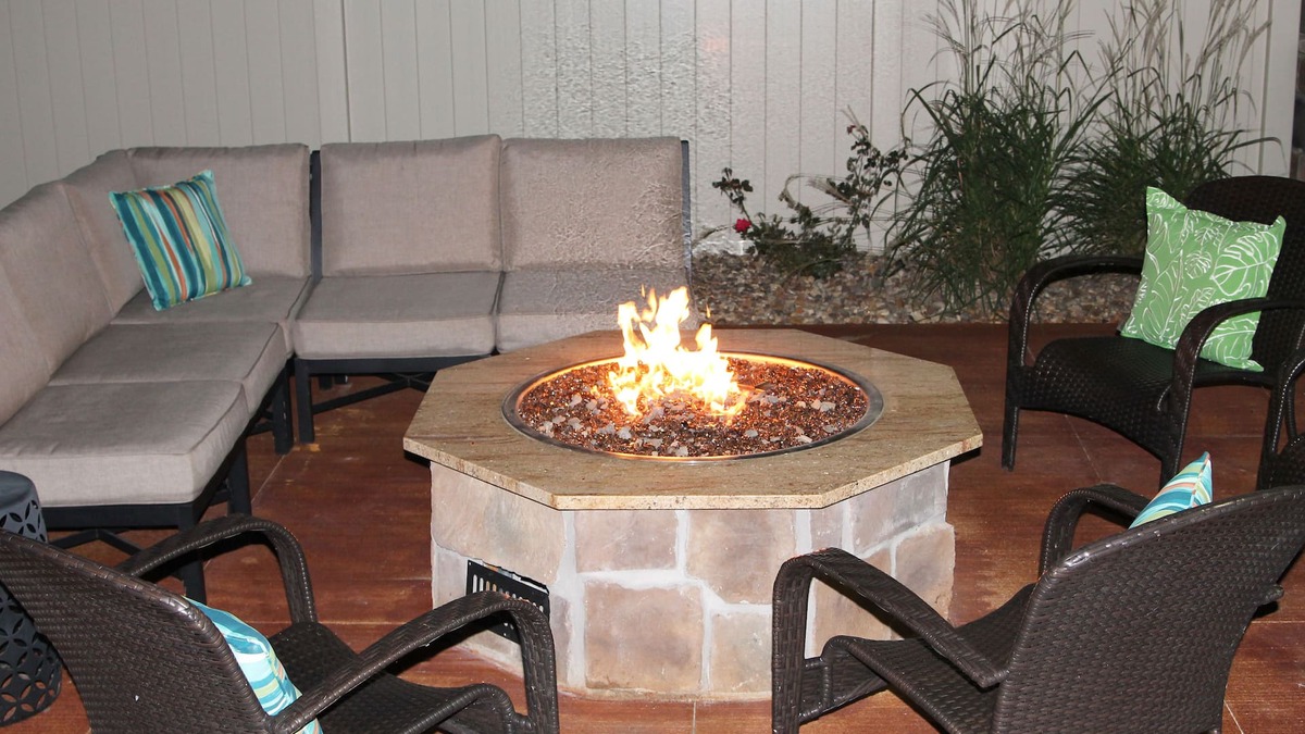 Fort Madison Hotel | Cobblestone Inn & Suites - Fort Madison