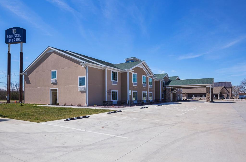Altamont Hotel | Cobblestone Inn & Suites - Altamont