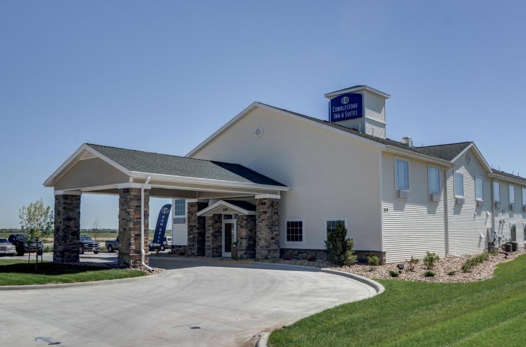 Gill Hotel | Cobblestone Inn & Suites-Kersey