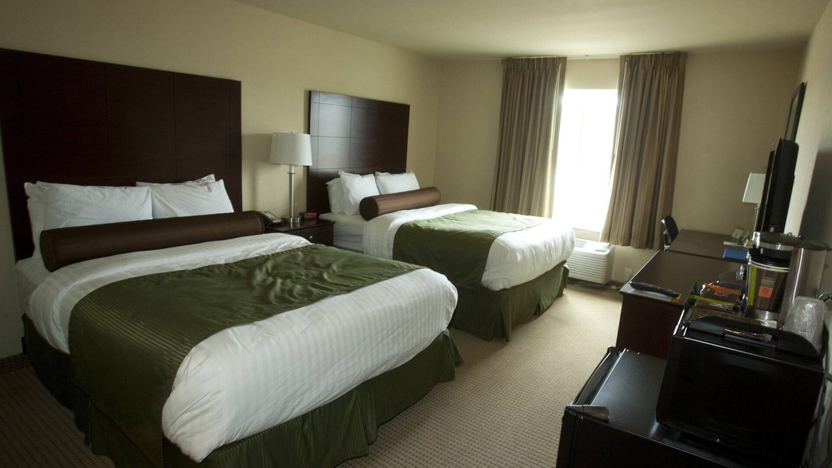 Langdon Hotel | Cobblestone Inn & Suites - Langdon