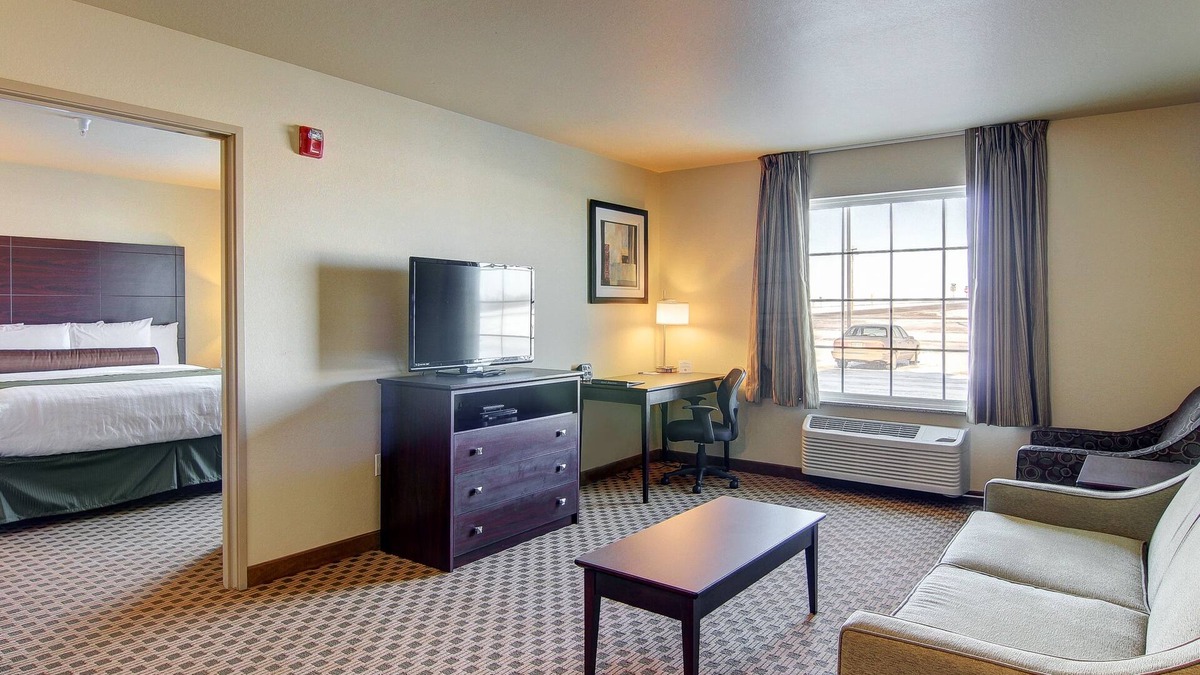 Steele Hotel | Cobblestone Inn & Suites - Steele