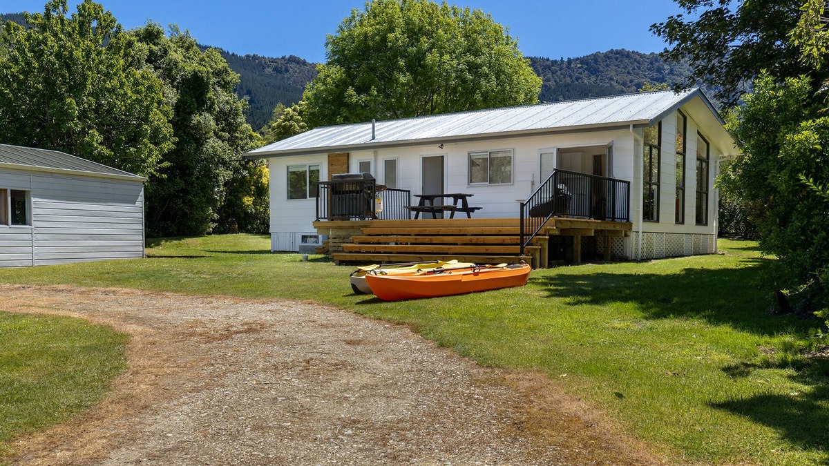 Anakiwa House | Cobham Crib - Anakiwa Holiday Home