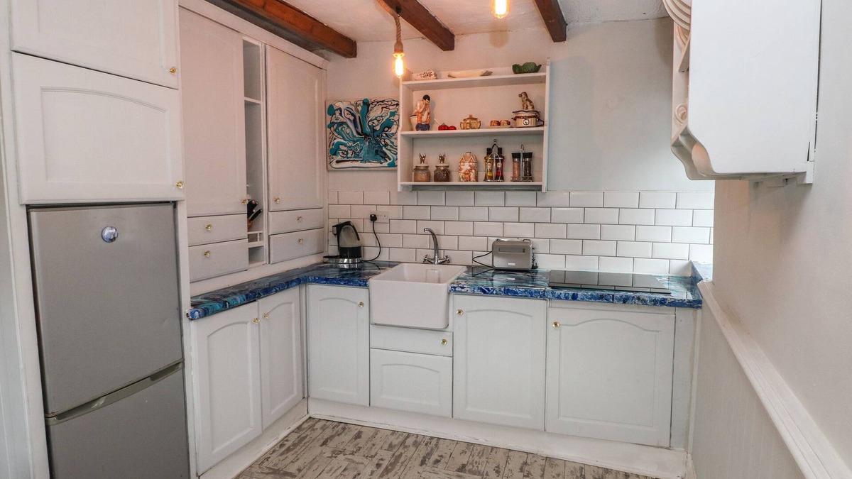 Newton Cottage | Cobwebs Corner