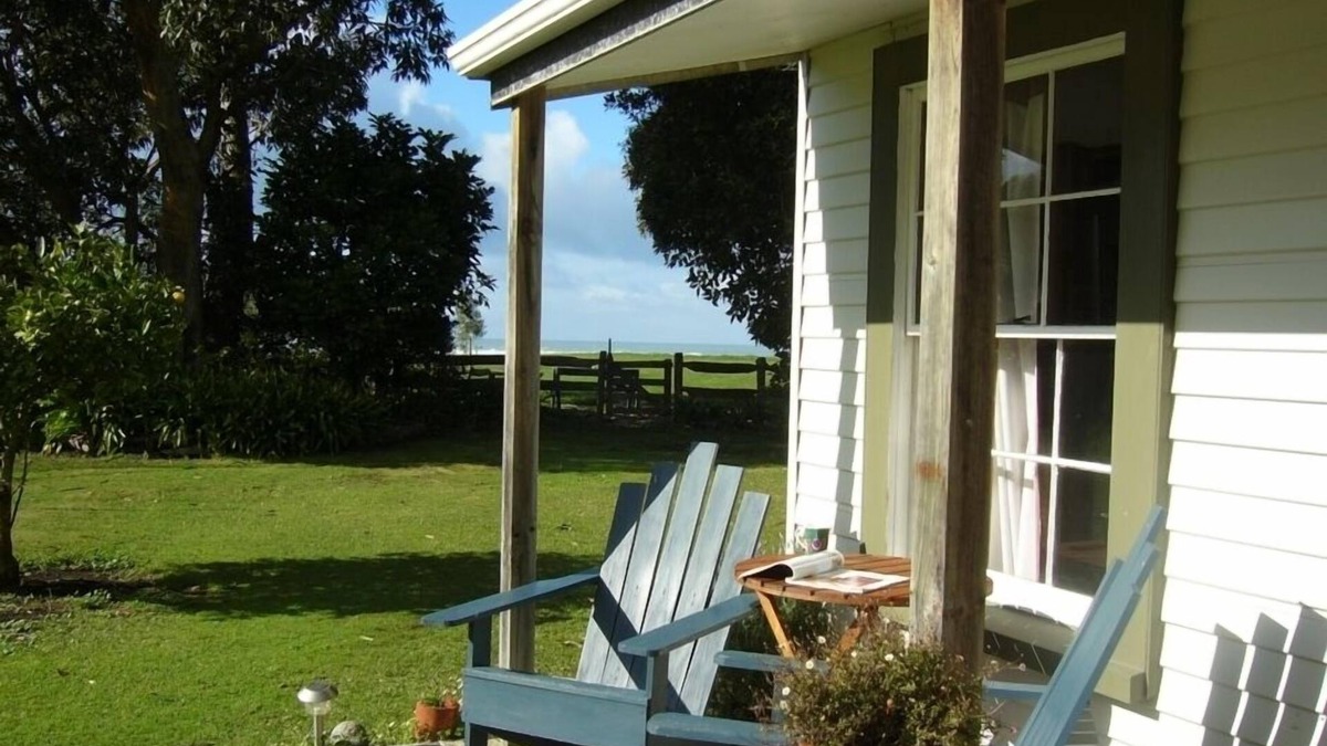 Riversdale Cottage | Cobwebs Cottage RIVERSDALE BEACH