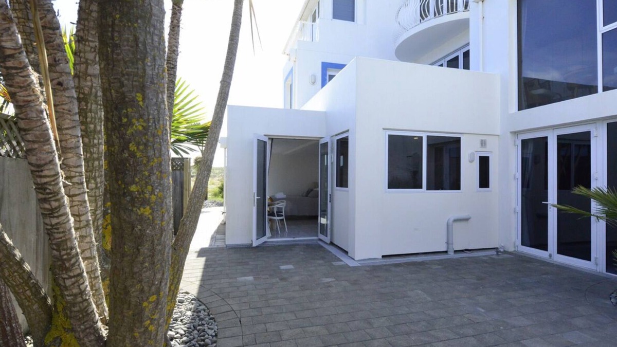 Waimairi Beach Apartment | Cockle Lane Beach Studio Two - a beachside getaway, just for you