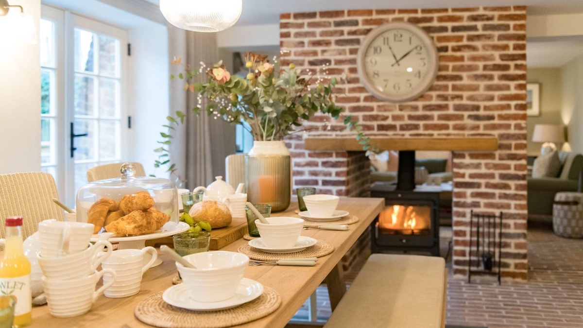 Elham Cottage | Cockpit Cottage - a holiday let that sleeps 10 guests in 5 bedrooms