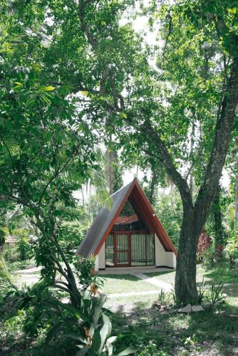 Andiambalama House | Coco Breeze Cabanas - free Airport pick up or drop off