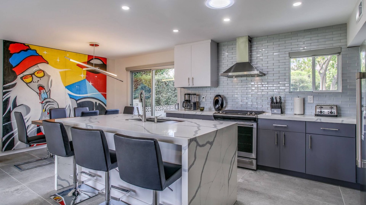 Araby Commons Condo | Coco Cabana Luxurious Condo with Stunning Views