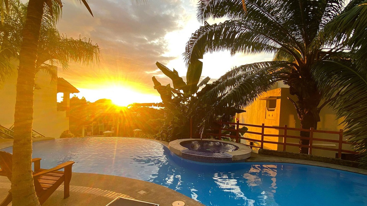Coco Sunset Hills Condo | Coco Sunset Getaway. Tropical Paradise with Majestic Pacific Sunsets!