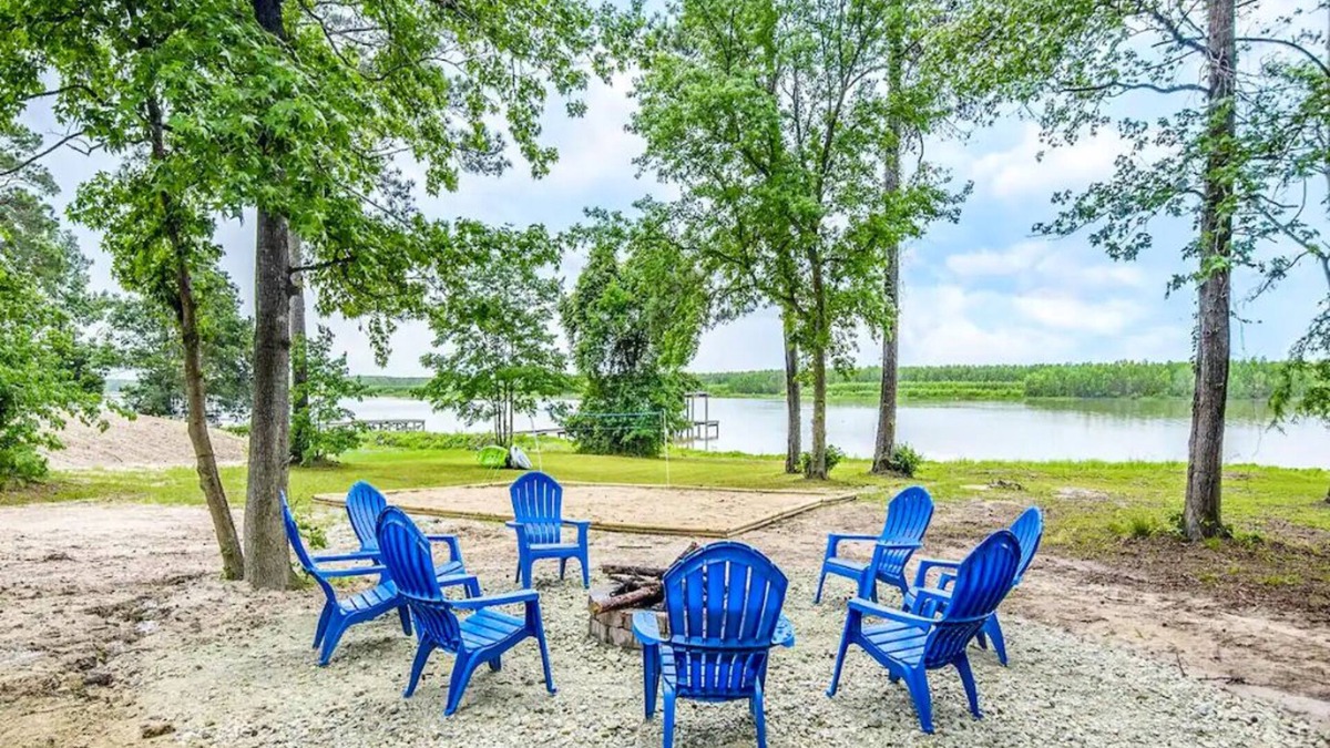 Trinity Villa | Coco Villa-Hot tub,kayak,paddle,VOLLEYBALL&GAMES!