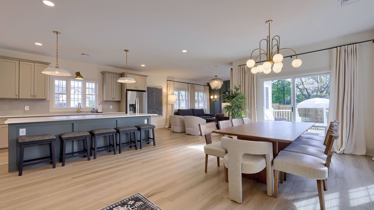 Hummelstown House | Cocoa Chateau: Sleeps up to 10, hot tub, and only 5 min to Hershey