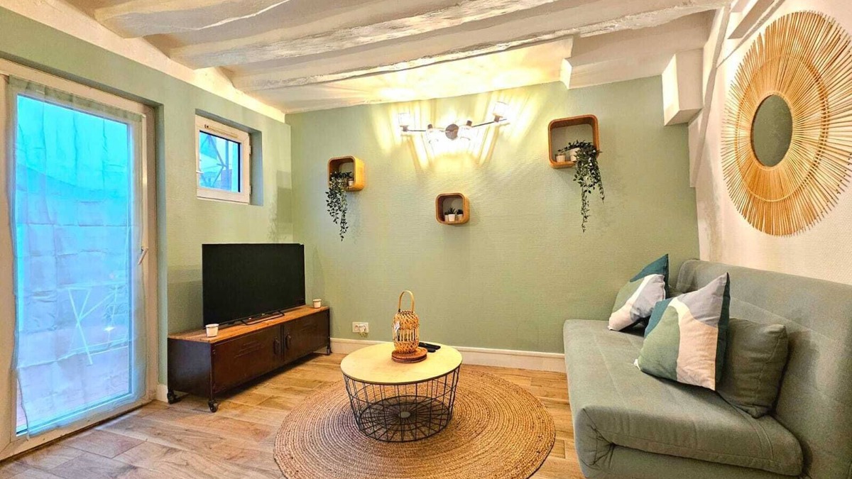 Nemours Apartment | Cocon Urbain au Cœur de Nemours