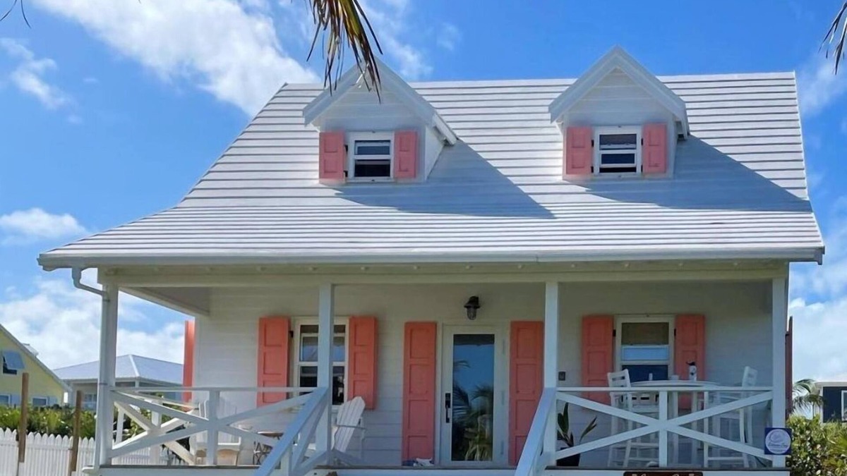 Hope Town House | Coconut Row - 3 bedrooms/2 bathrooms across from the beach!