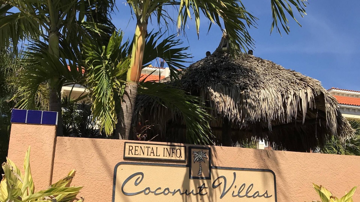 Redington Shores Villa | Coconut Villas 2 BR 2BATH # 3 🌊🌞 SMOKE and PET FREE