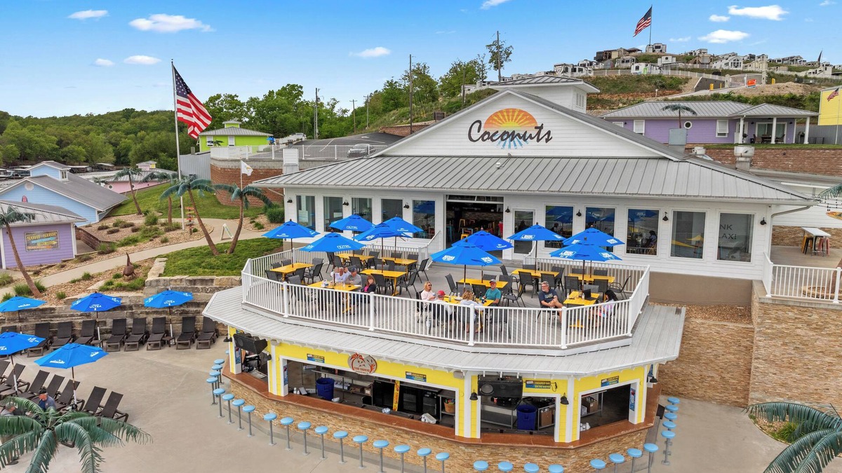 Gravois Mills Hotel | Coconuts RV Resort