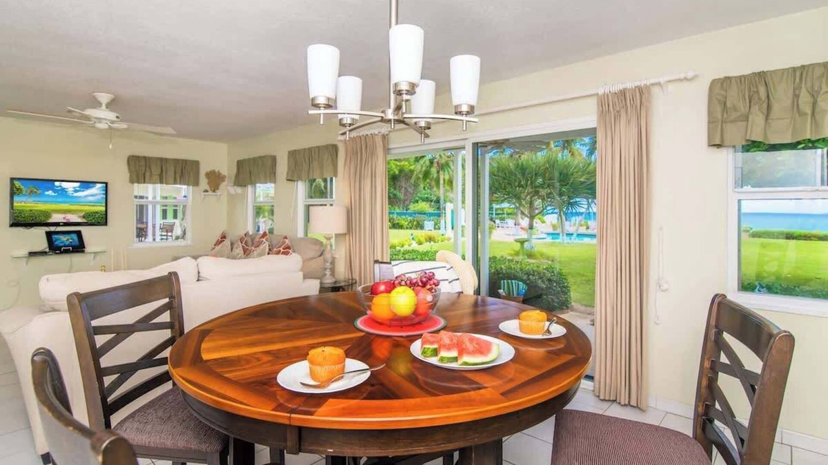 Seven Mile Beach Condo | Cocoplum #5 Oceanfront Condo on 7 Mile Beach