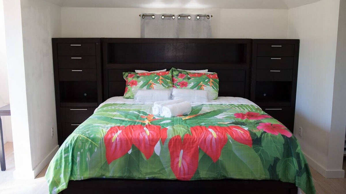 Jubilee Subdivision Cottage | COCOPLUM REST N HIDEAWAY #2