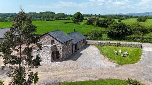 Pontyclun House | Cohost Partners Charming Barn Stay
