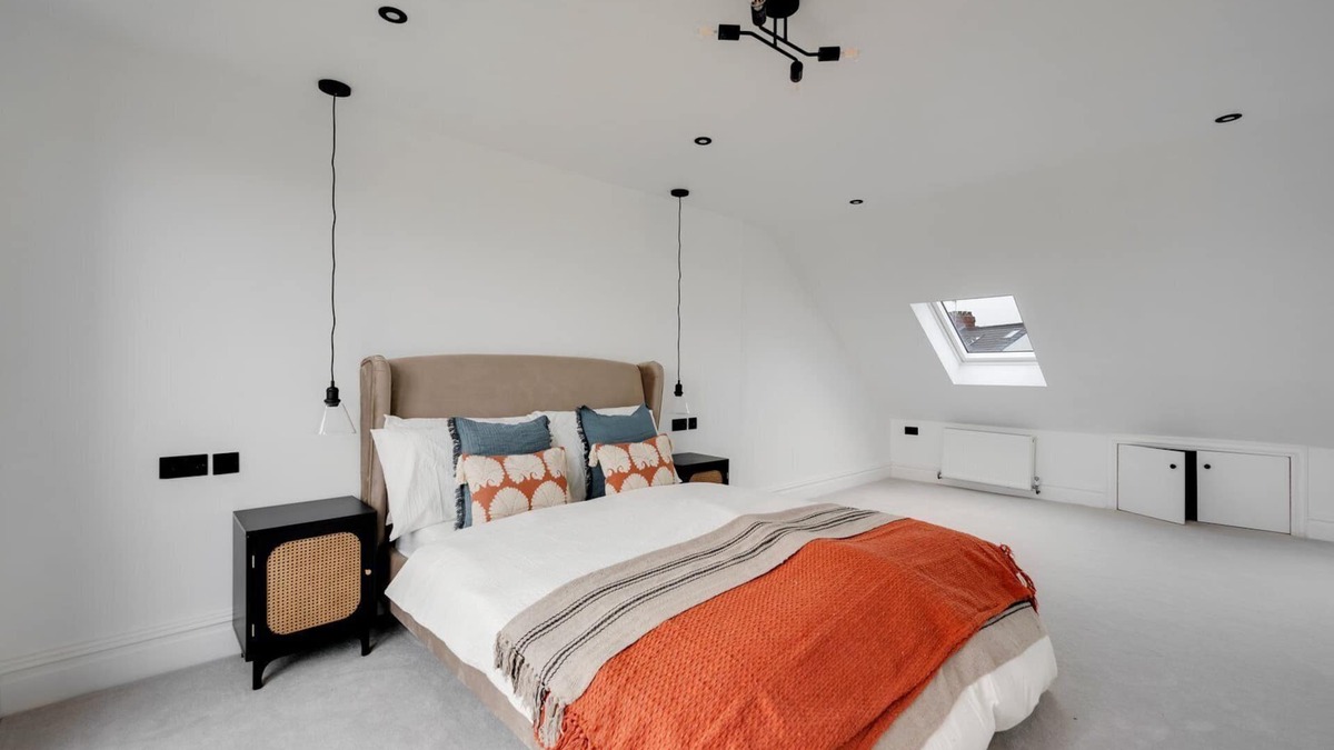 Horfield House | Cohost Partners Modern 4BR Home in Bristol