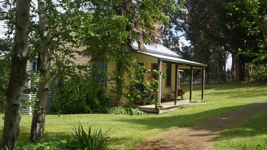 Wooragee Bed & Breakfast | Colby Cottages, Wooragee near Beechworth