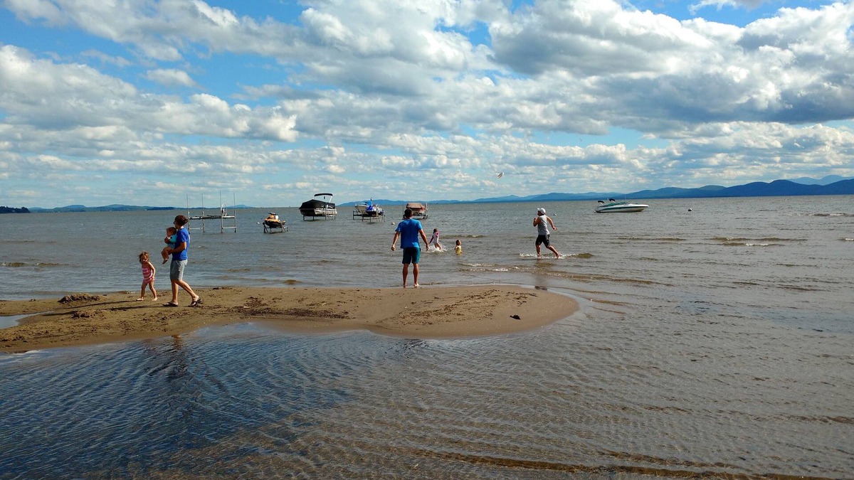 Malletts Bay House | Colchester Vermont 3 BR Lake Champlain cottage, shallow sandy beach. Sleeps 6