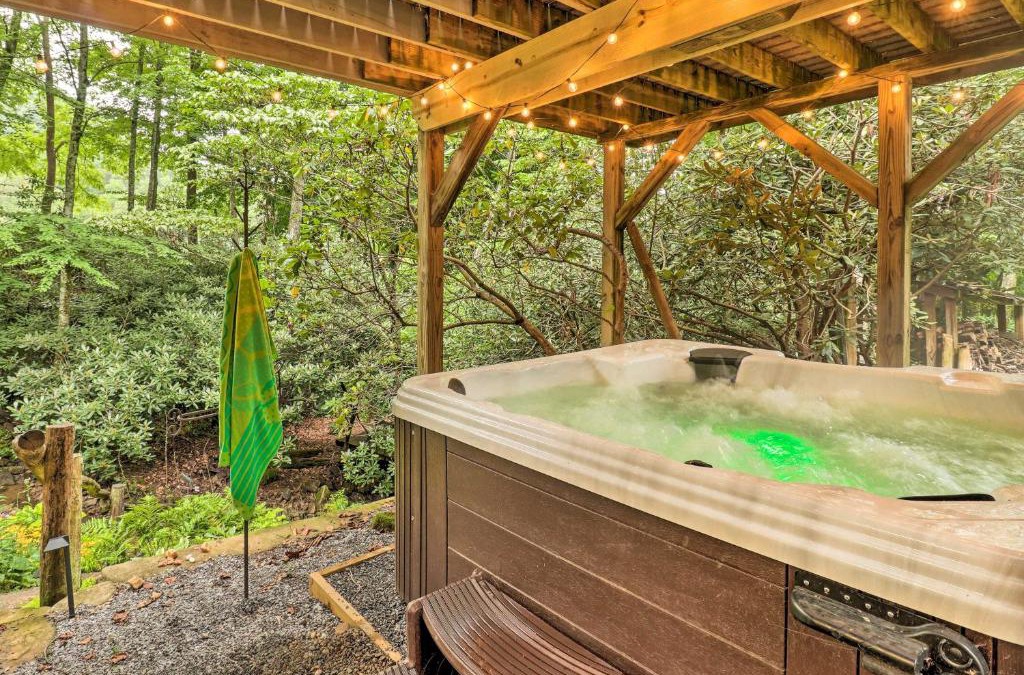 Canton House | Cold Mountain Reflections Cabin with Game Room!