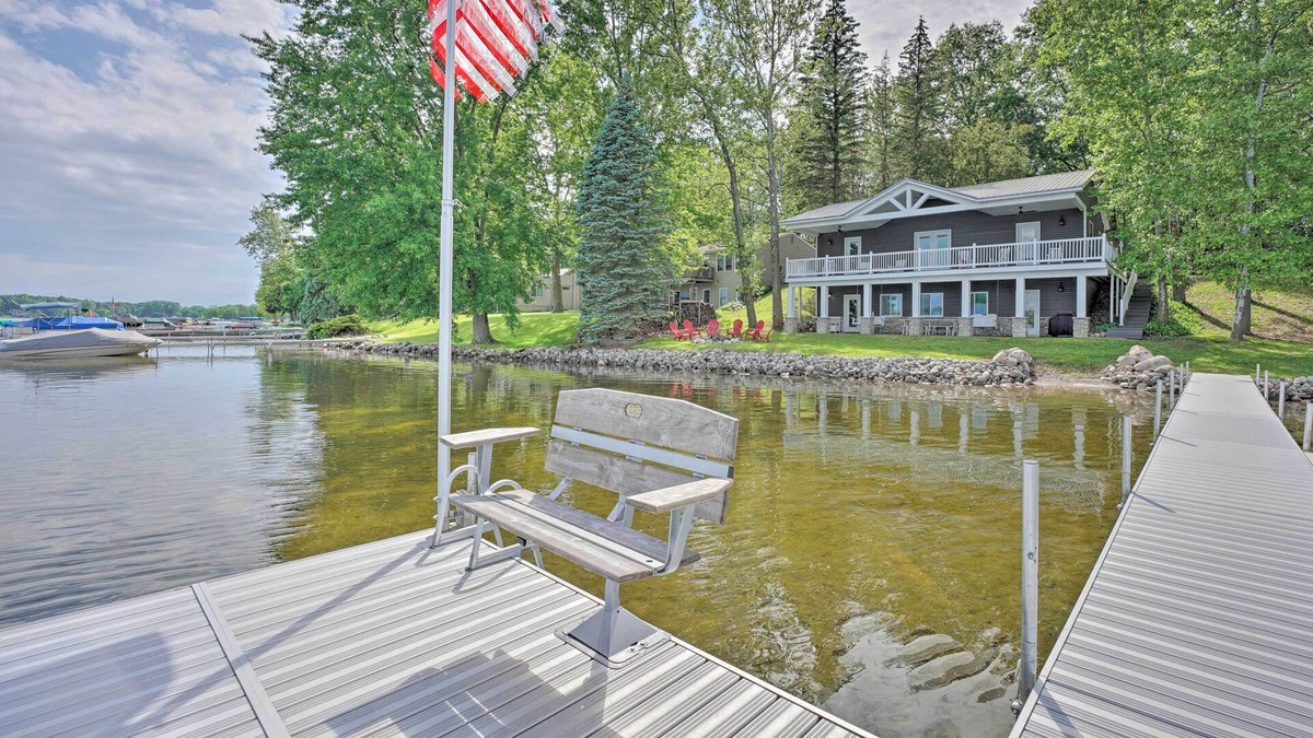 Coldwater Cottage | Coldwater Family Retreat w/Boat Dock & Grill!