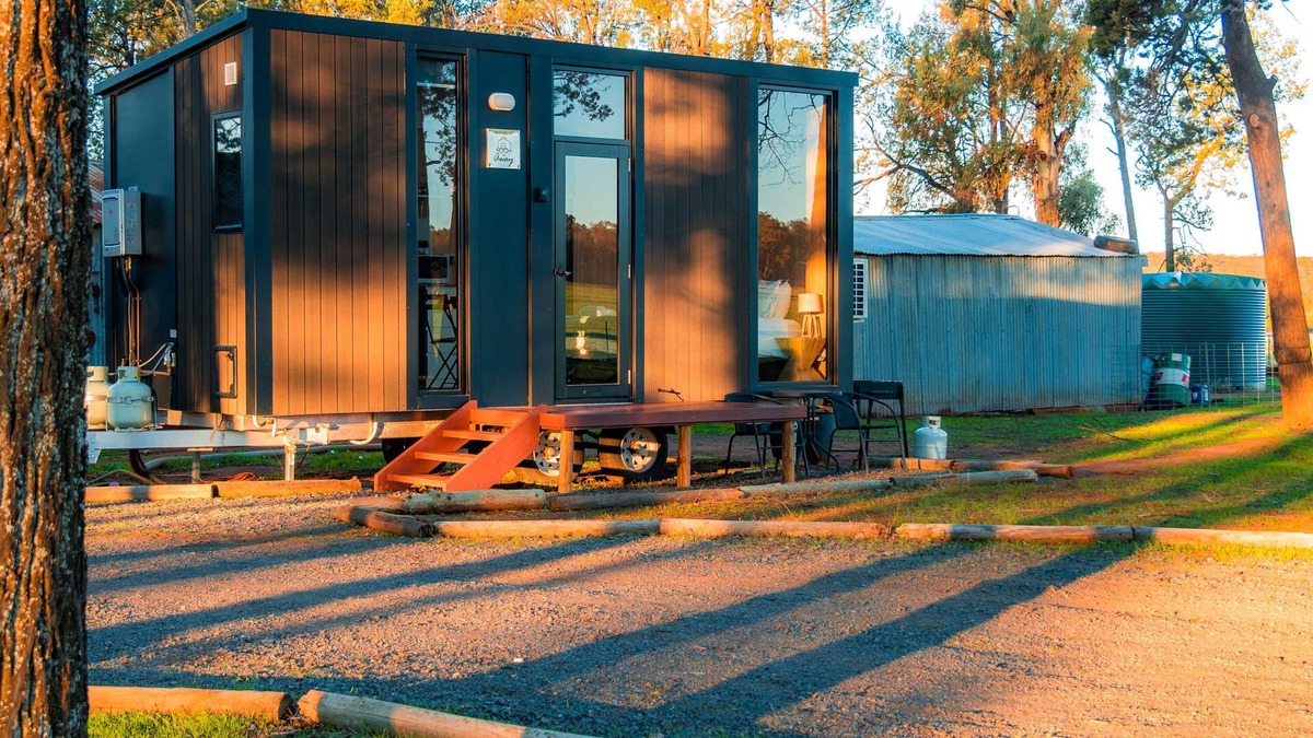 Colinroobie House | Coleslea by Tiny Away