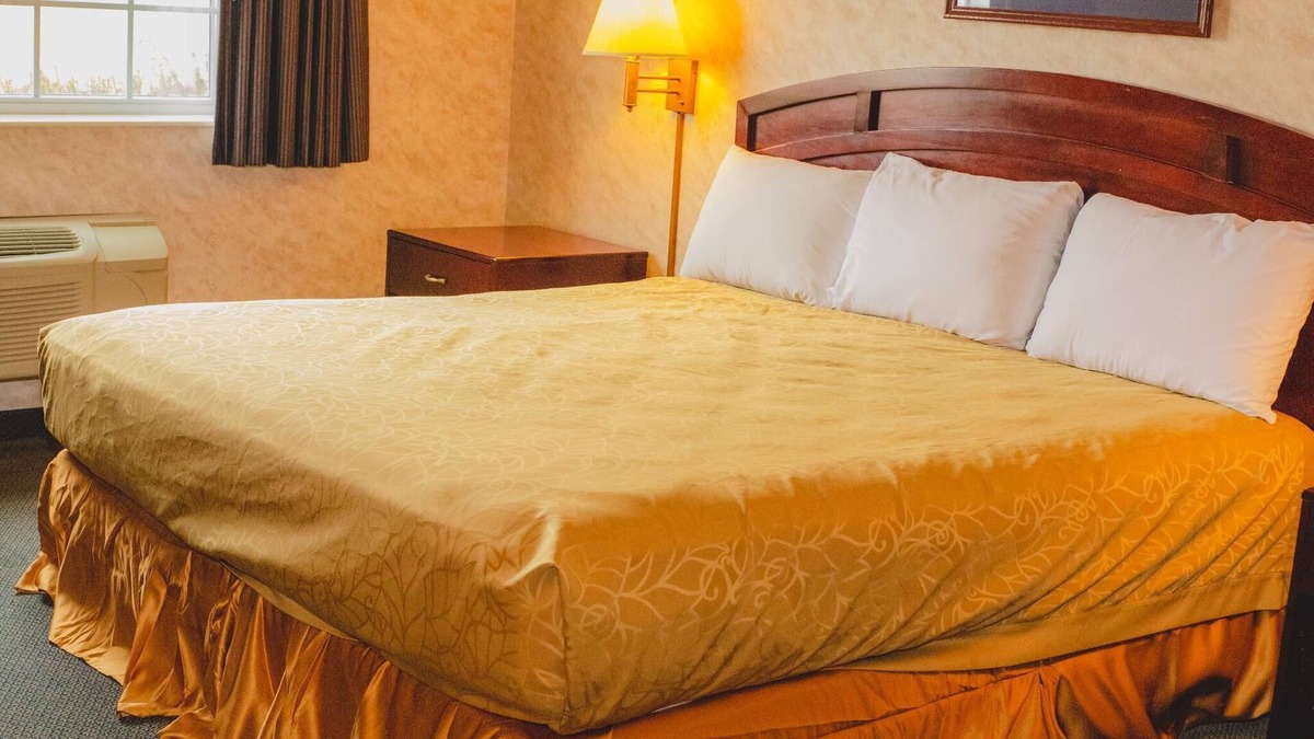 Colfax House | Colfax inn by Marifah