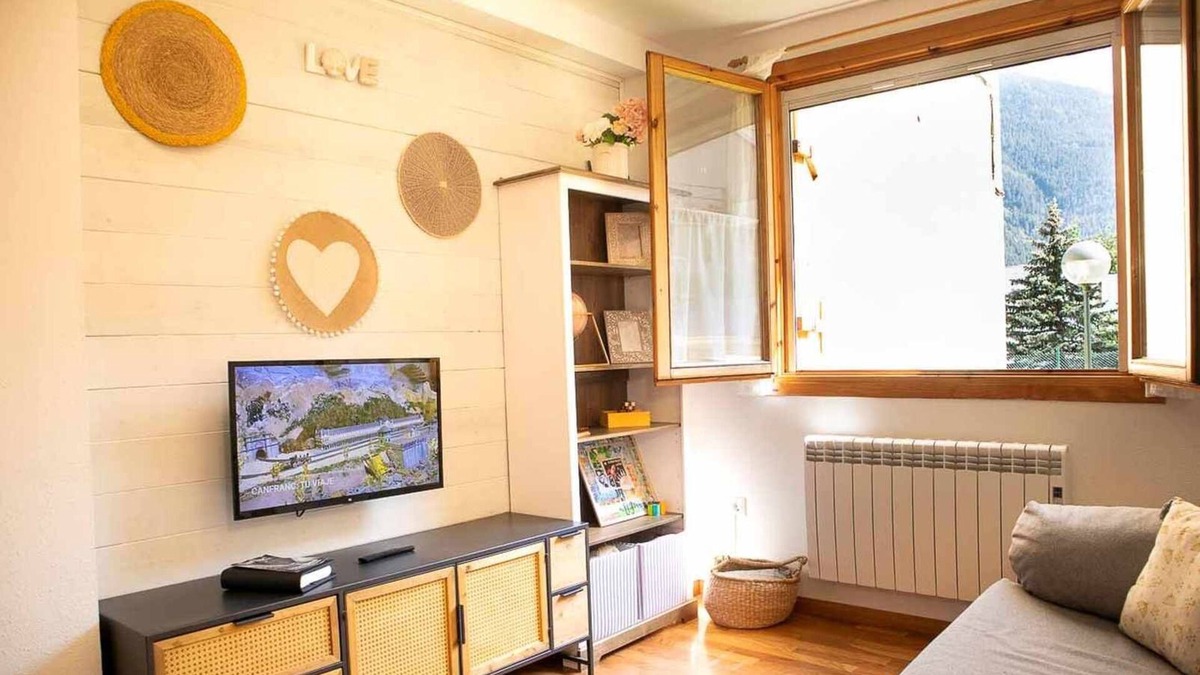 Canfranc-Estacion Apartment | "collarada" - Avairent