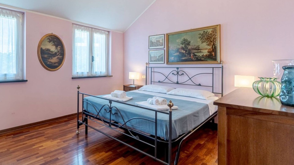Quinto al Mare Apartment | Colle Degli Ometti Vintage Chic Flat x5