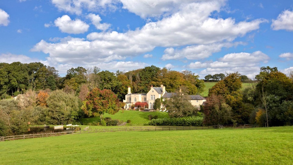 Christchurch Villa | Colleton Hall and East Wing