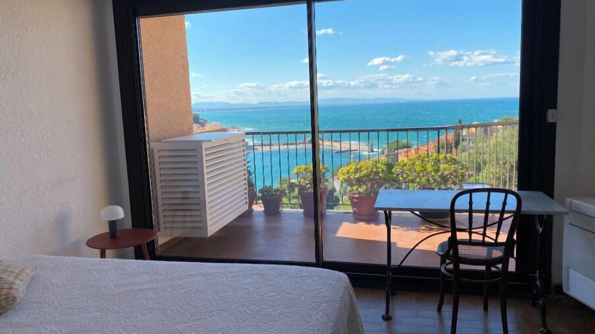 Collioure Apartment | Collioure large apartment terrace swimming pool garage air-conditioning exceptional view.
