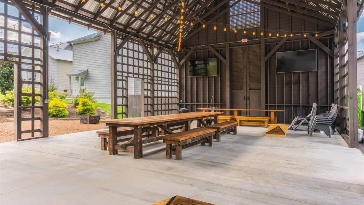 Guntersville House | Colonel`s Cove at River Rocks Plantation