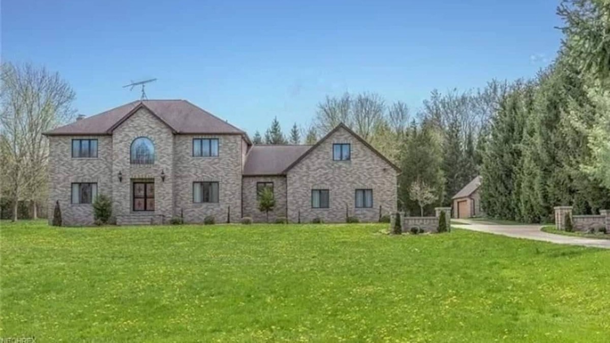 Madison House | COLONIAL IN HEART OF WINE COUNTRY
