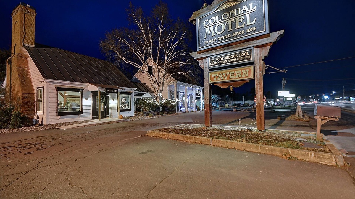 Brattleboro Hotel | Colonial Motel And Spa