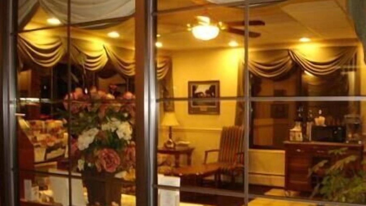 Latham Hotel | Colonie inn and Suites