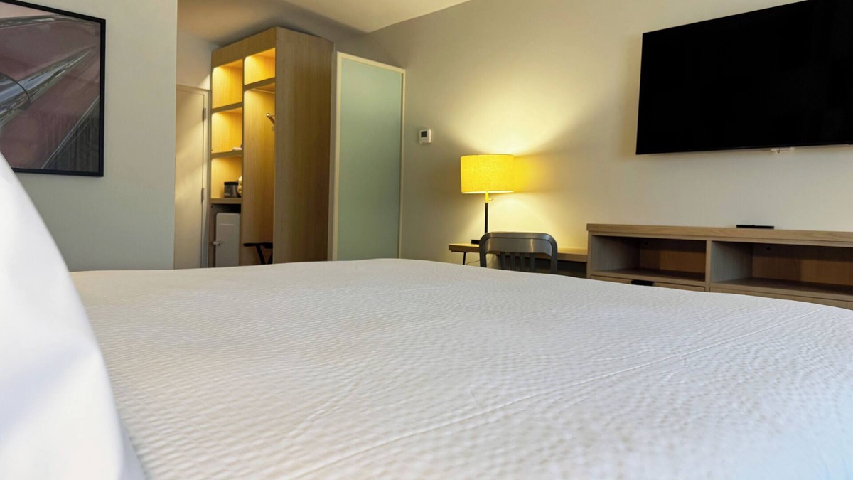 Roanoke Hotel | Colony House Motor Lodge