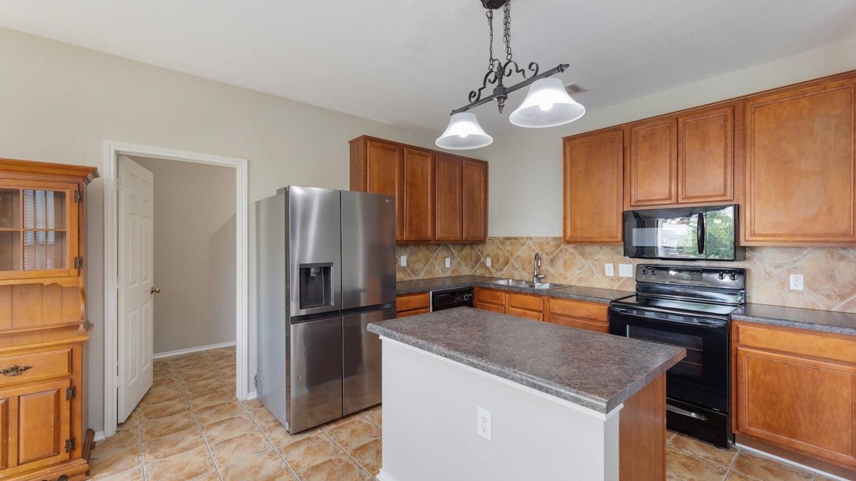 Round Rock Hotel | Colony Suite - Round Rock