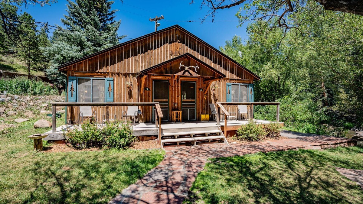 Evergreen Cabin | Colorado Bear Creek Cabin 8