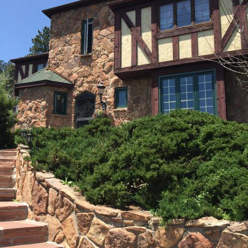 Evergreen West Central Bed & Breakfast | Colorado Bed & Breakfast with beautiful views