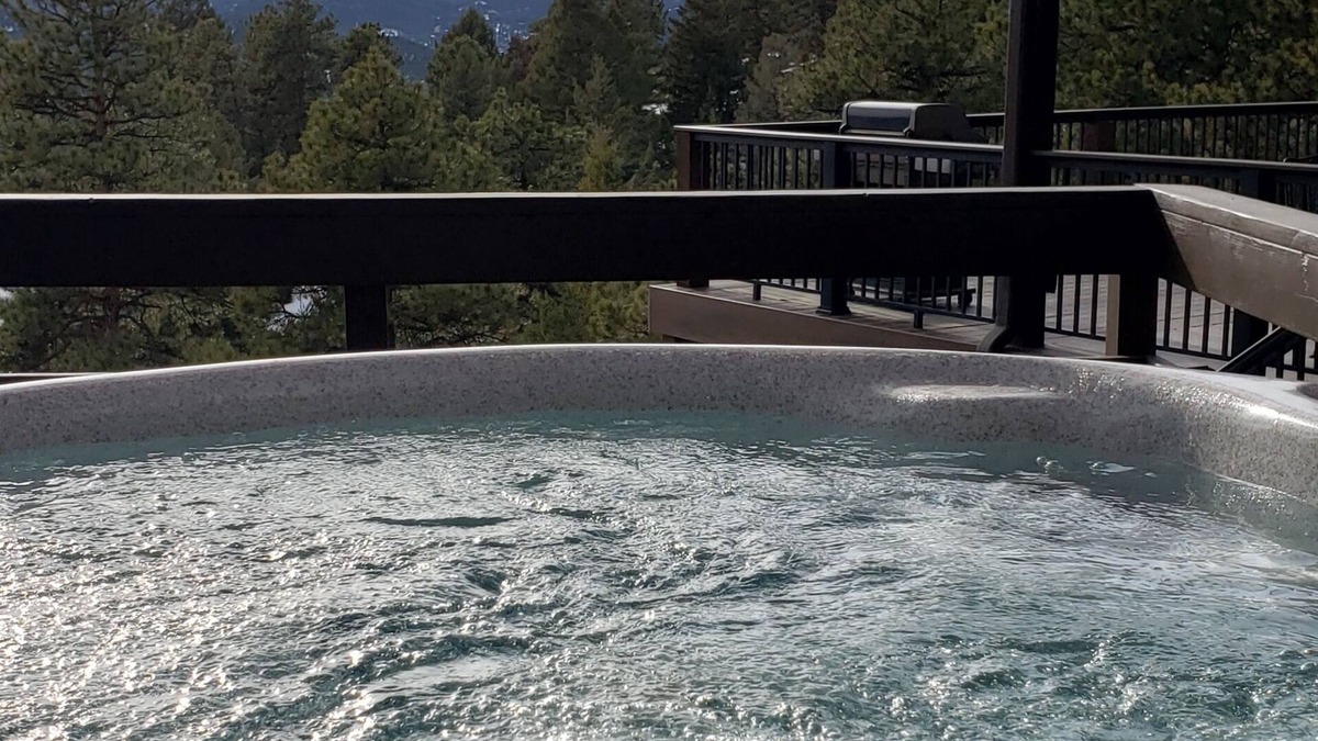 Evergreen House | Colorado Dream Vacation!5 min to Lake House!Next to nothing,close to everything!
