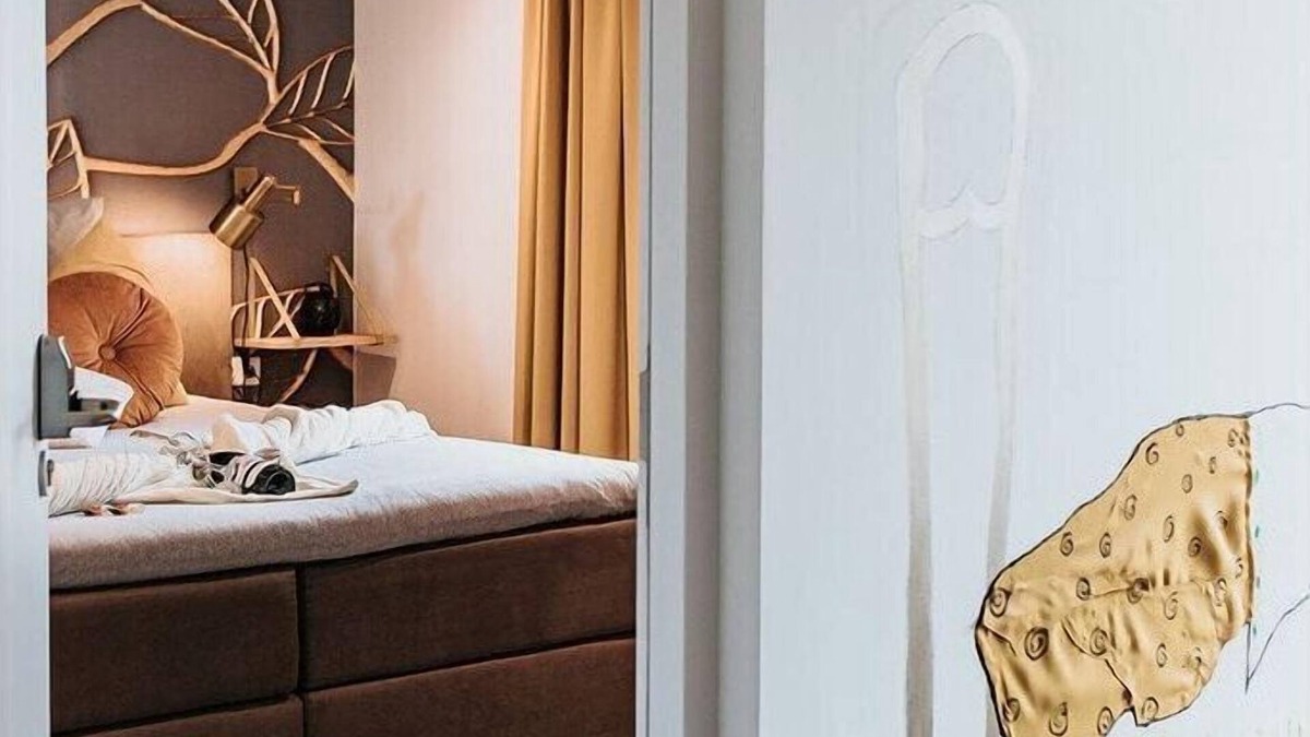 Vilt Bed & Breakfast | Colorful and Spacious Suite