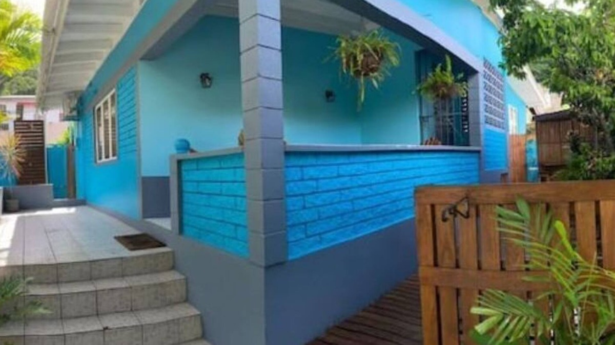 Diego Martin House | Colorful and Peaceful 2 Bedrooms Residential Home