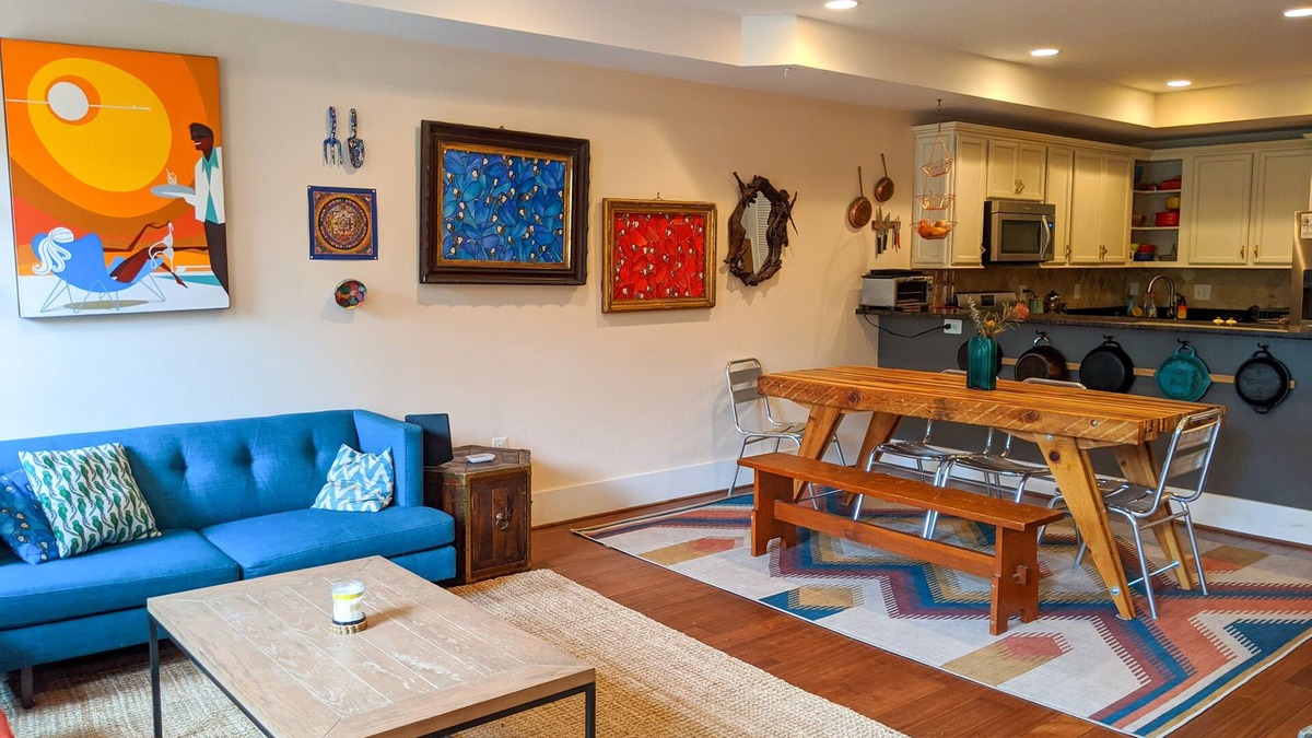 Bloomingdale House | Colorful, Artsy and Spacious 3BR/3BA 2 Level Condo