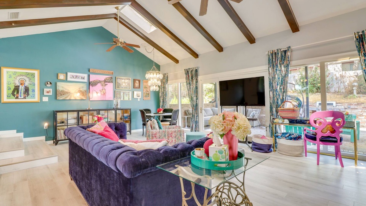 Oak Ridge House | Colorful Austin Home w/Covered Patio & Gas Grill!