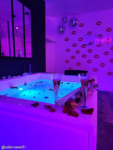 Rouffiac-Tolosan Apartment | Colorroom31 - Nuit insolite - Spa - Tantra - Love room